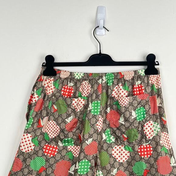 NWT Gucci Silk Apple Shorts Size 46 - Picture 12 of 16